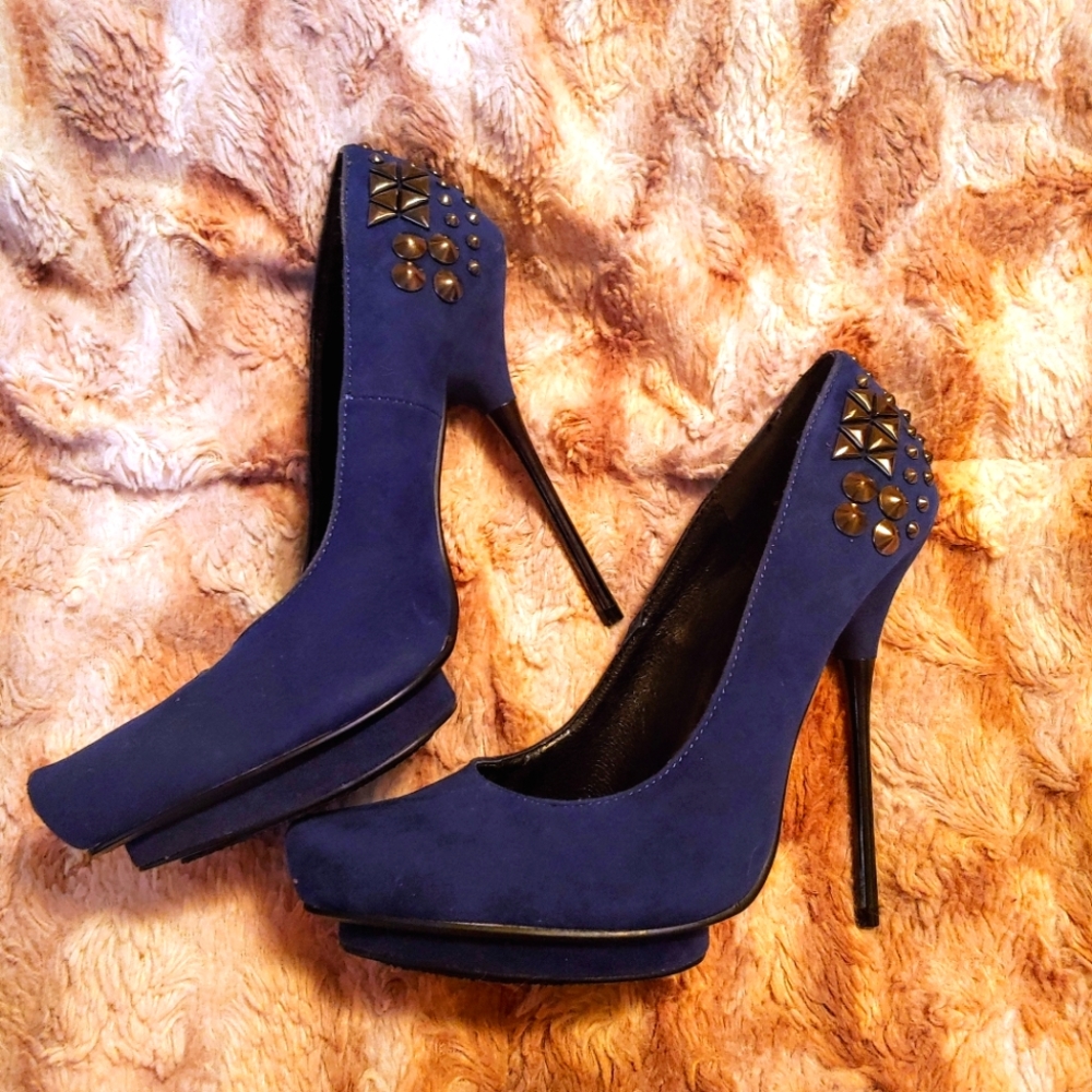 Bakers Pumps